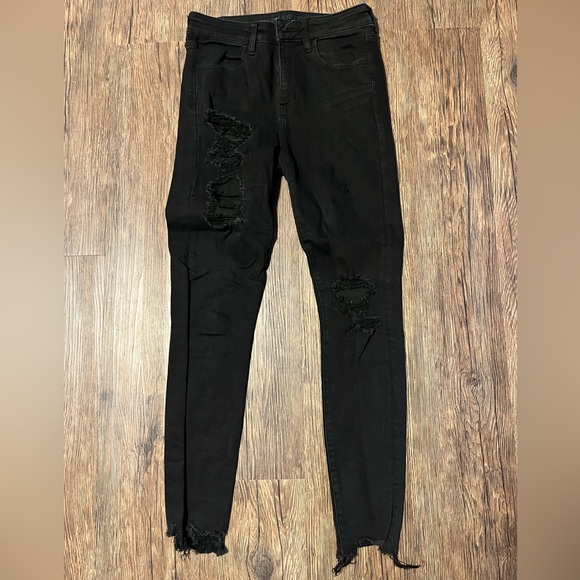 American Eagle hi-rise jegging, size 6, ripped, black - Picture 3 of 3